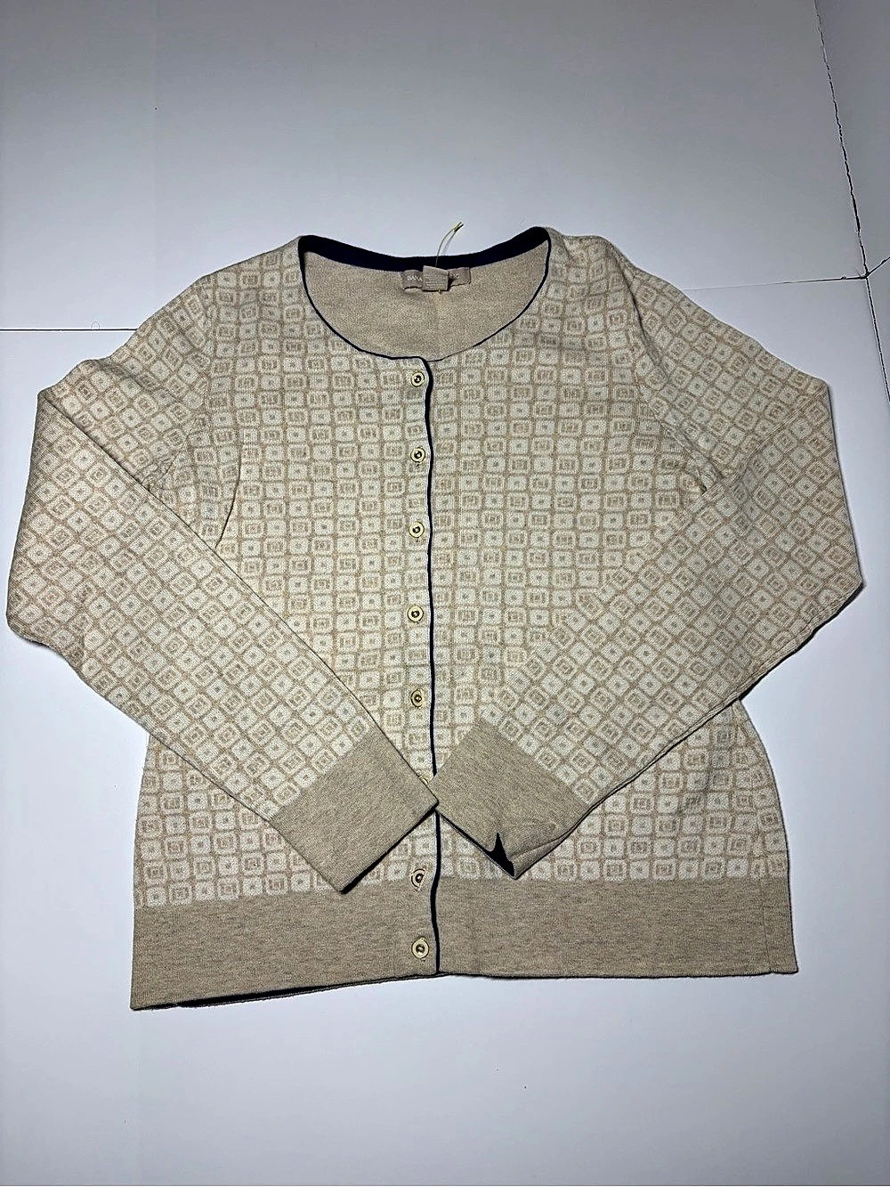 Banana Republic Geometric Cardigan in Beige & White Size Medium Like New